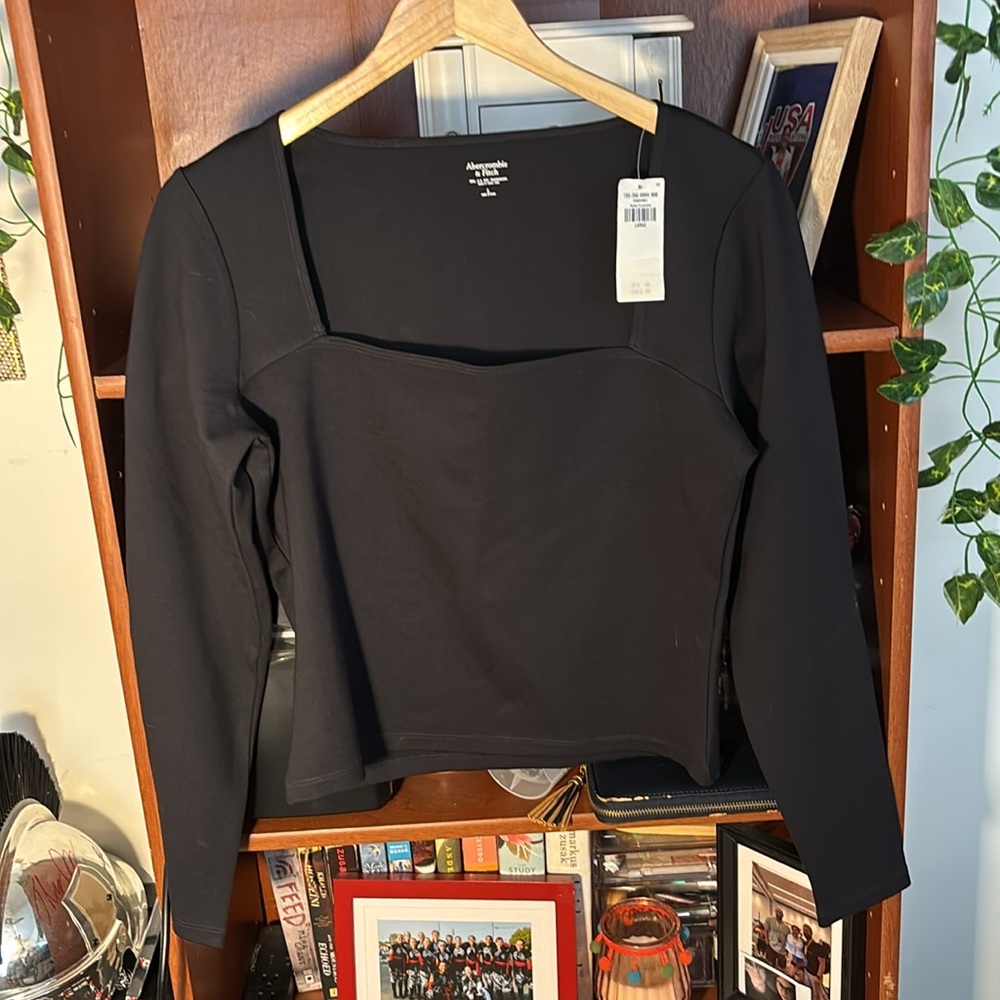 Abercrombie & Fitch Long Sleeve Square Neck Top